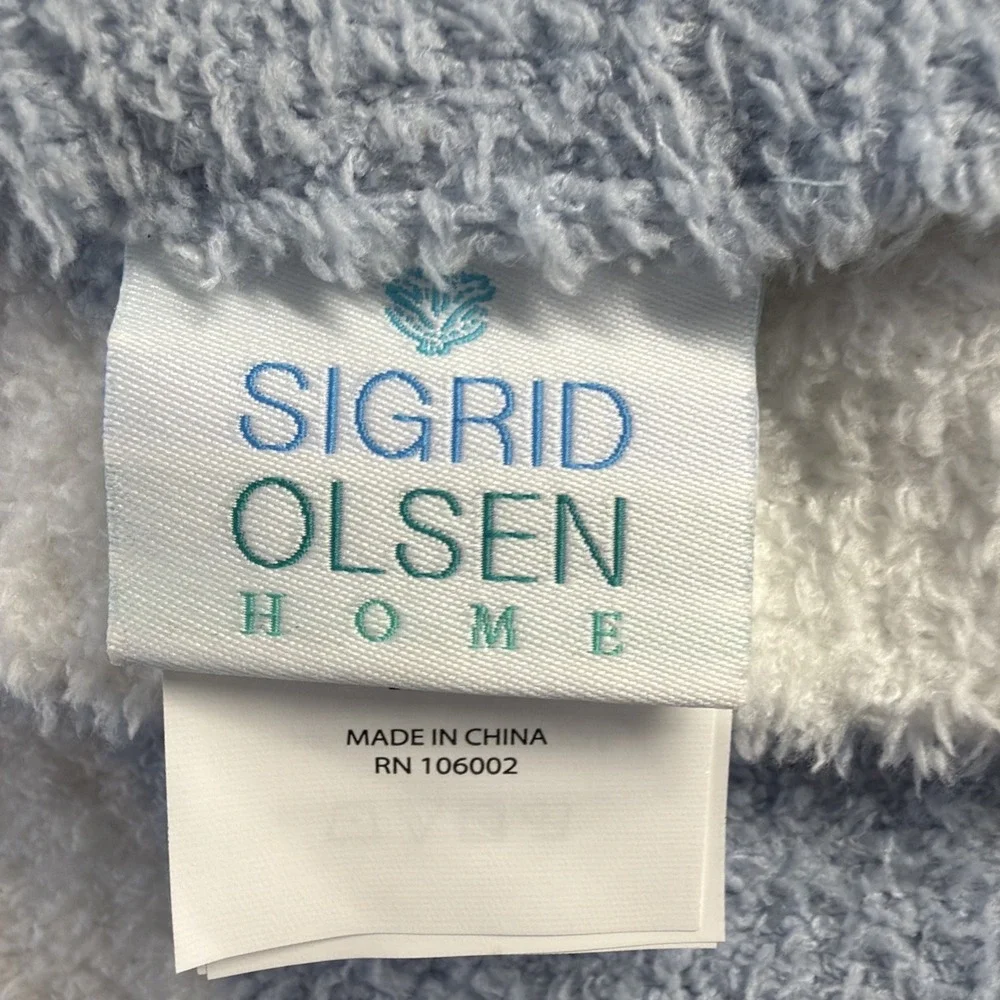 Sigrid Olsen Throw Blanket 50x70 Light Blue White Fish Seashore Nautical Beach